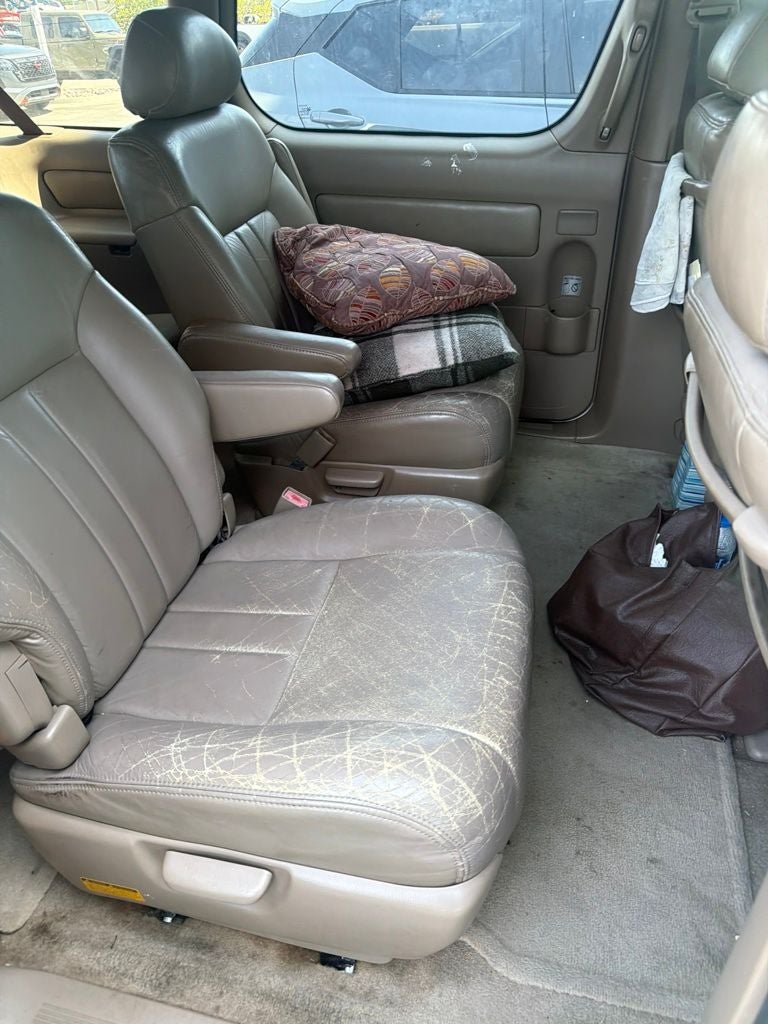 2003 Toyota Sienna LE
