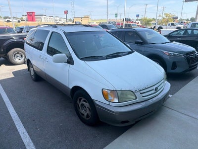 2003 Toyota Sienna LE