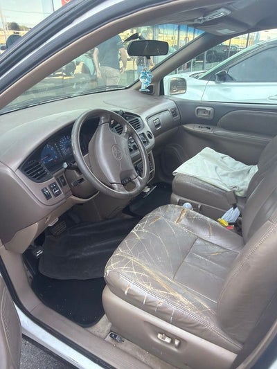 2003 Toyota Sienna LE