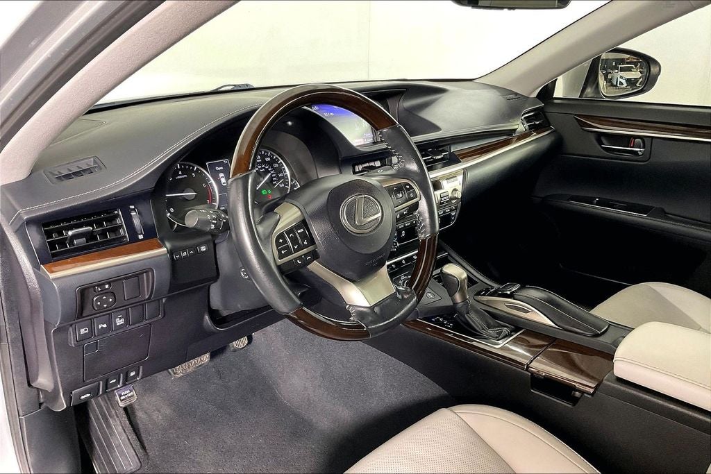 2017 Lexus ES 350