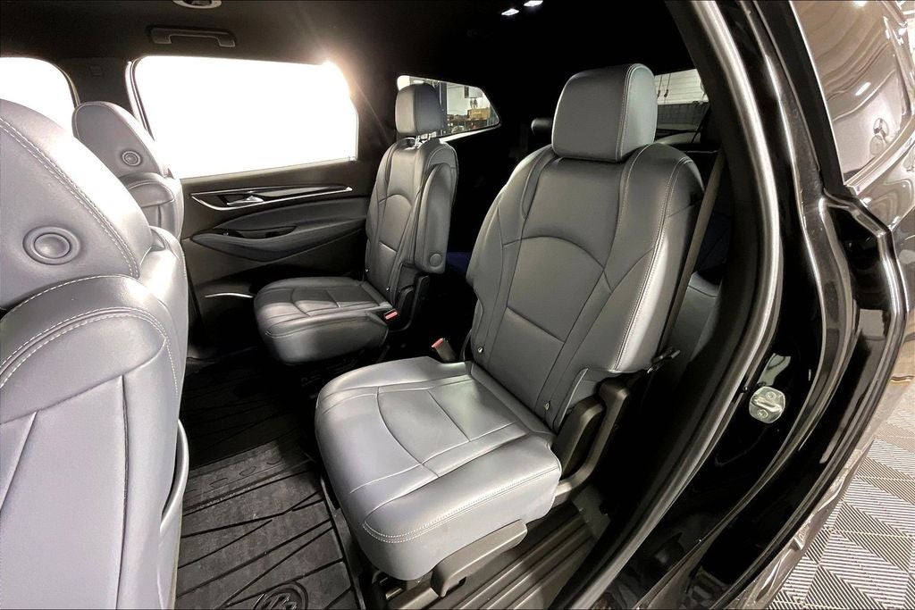 2022 Buick Enclave Essence