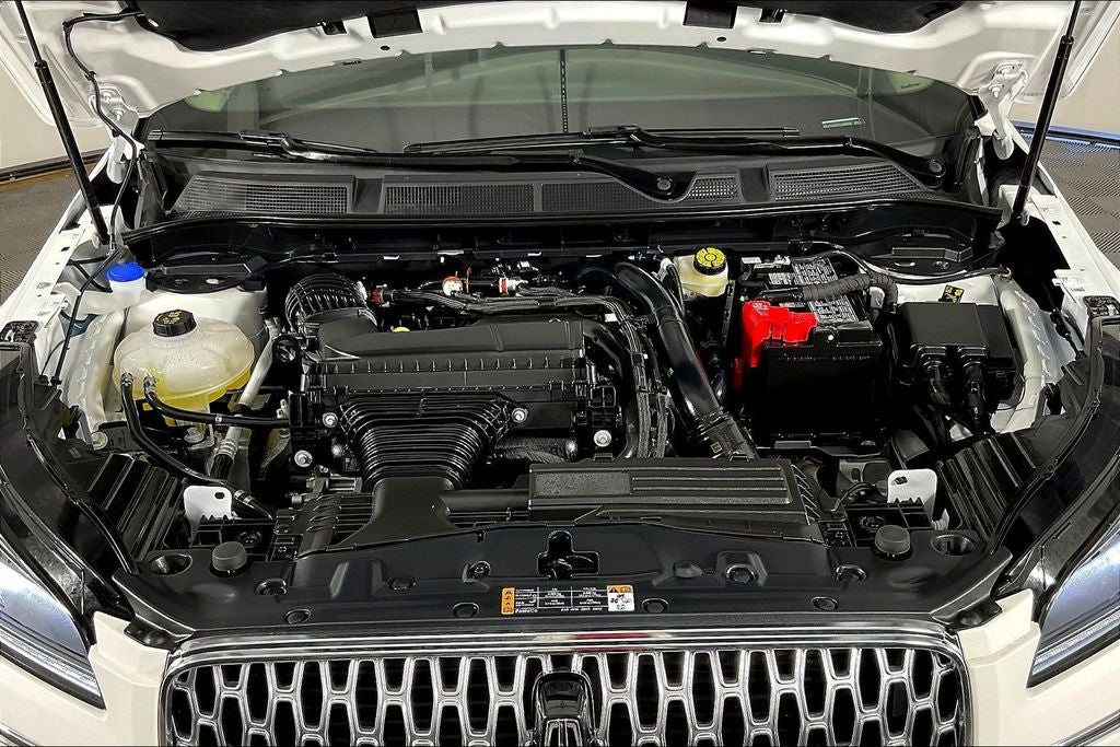 2026 Lincoln Corsair Premiere W/ Panoramic Sunroof