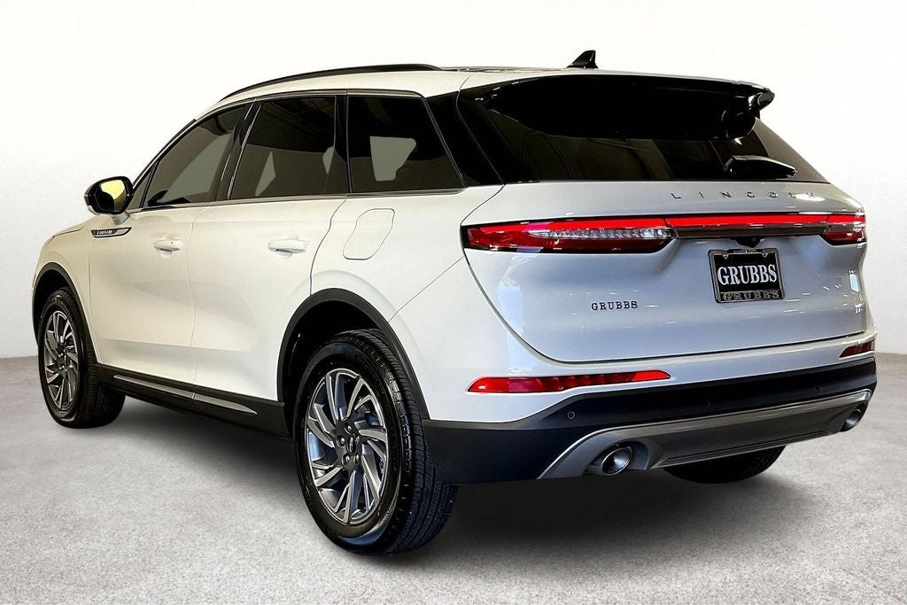 2026 Lincoln Corsair Premiere W/ Panoramic Sunroof