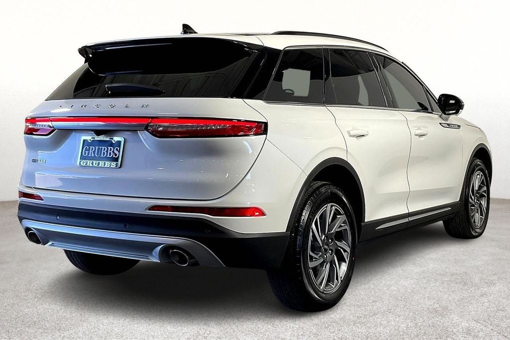 2026 Lincoln Corsair Premiere W/ Panoramic Sunroof