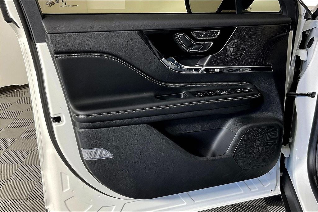 2026 Lincoln Corsair Premiere W/ Panoramic Sunroof