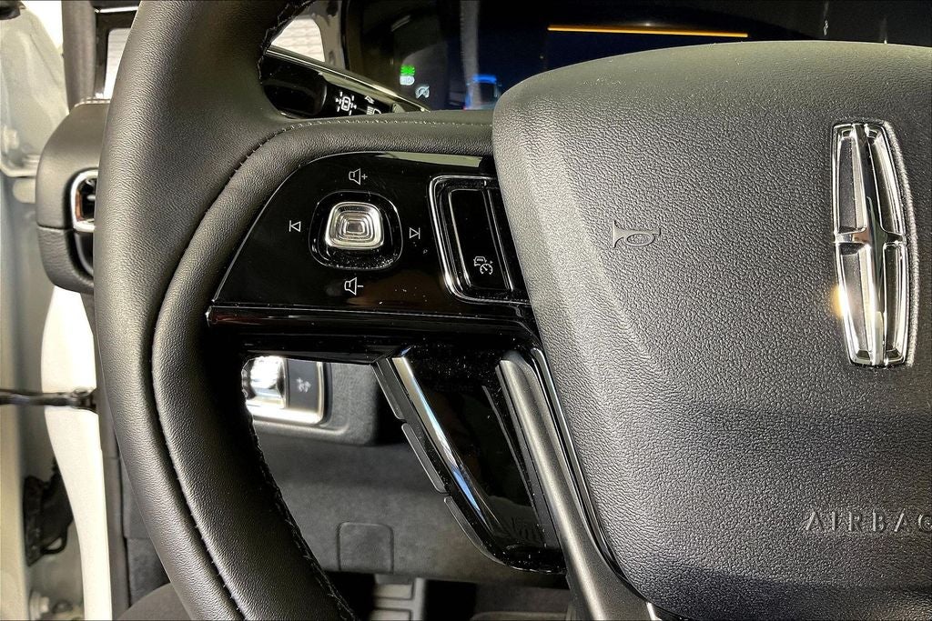 2026 Lincoln Corsair Premiere W/ Panoramic Sunroof