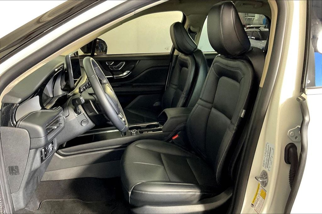 2026 Lincoln Corsair Premiere W/ Panoramic Sunroof