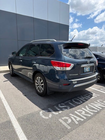 2015 Nissan Pathfinder SV