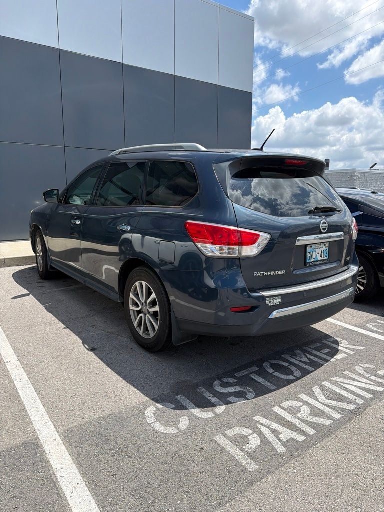 2015 Nissan Pathfinder SV