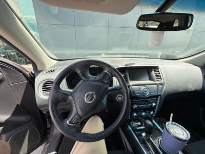 2015 Nissan Pathfinder SV