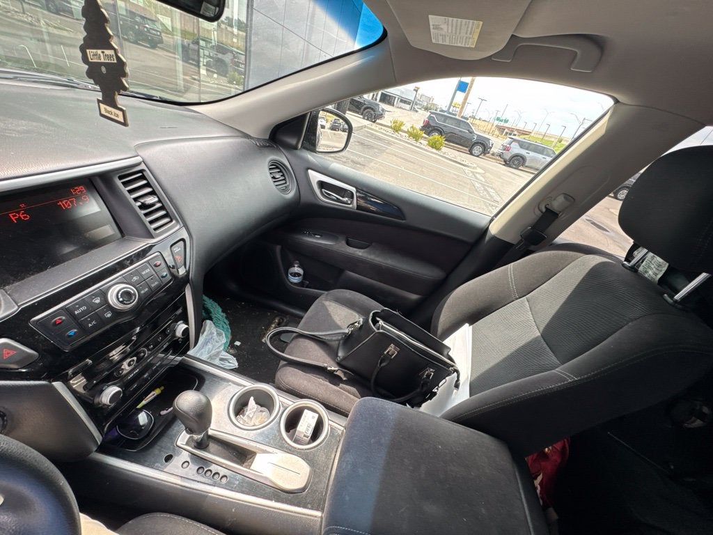 2014 Nissan Pathfinder S