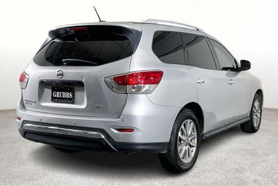 2015 Nissan Pathfinder SV