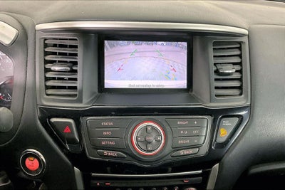 2015 Nissan Pathfinder SV