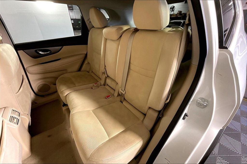 2015 Nissan Rogue SV