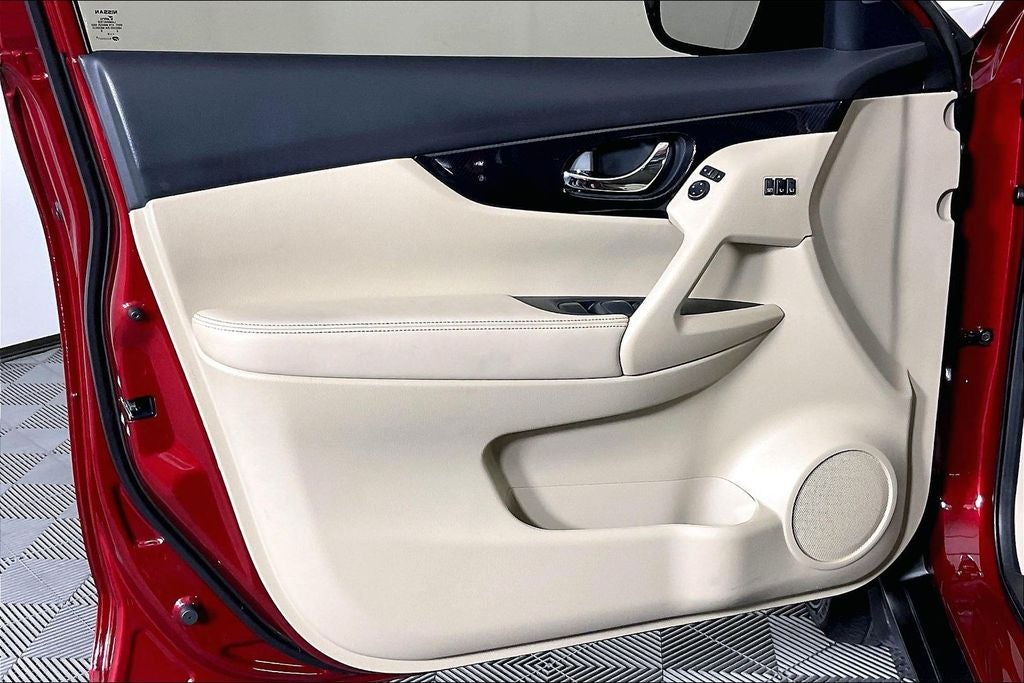 2020 Nissan Rogue SL