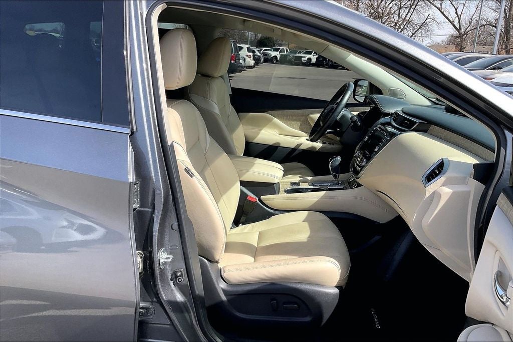 2023 Nissan Murano SL