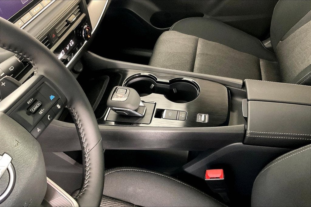 2027 Nissan Rogue SV