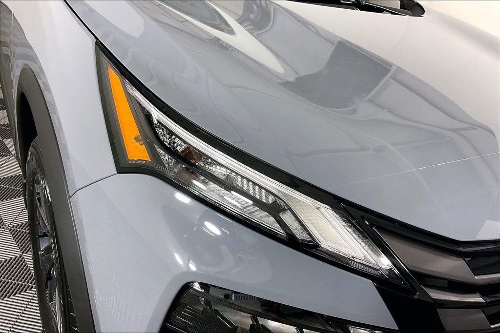 2027 Nissan Rogue SV
