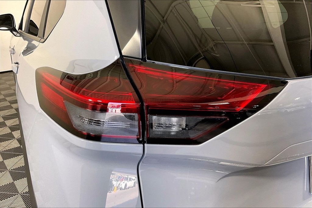 2027 Nissan Rogue SV