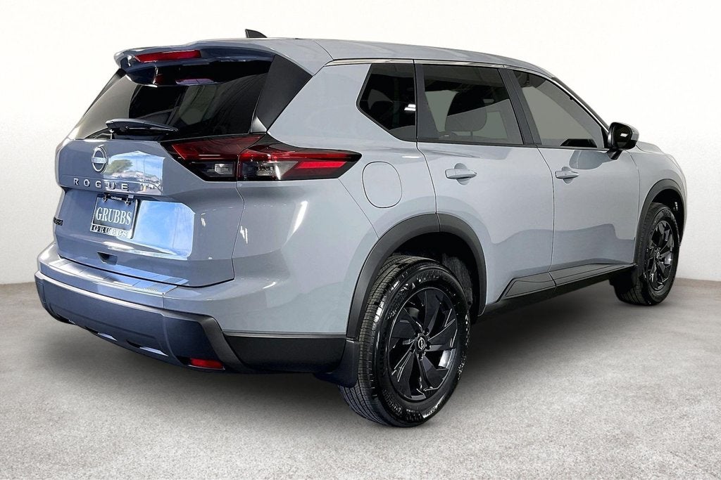 2027 Nissan Rogue SV