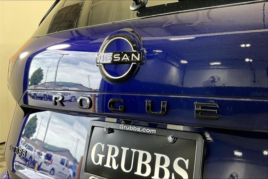 2026 Nissan Rogue Dark Armor™