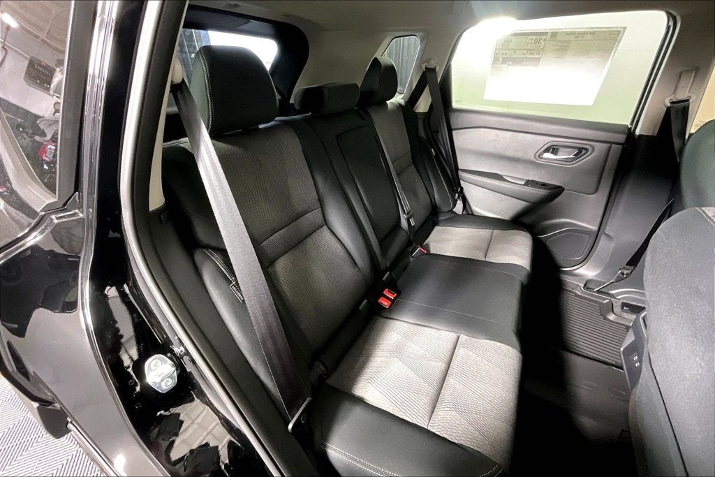 2027 Nissan Rogue SV