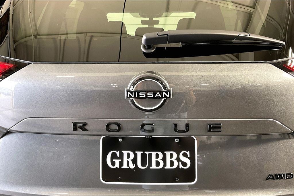 2026 Nissan Rogue Dark Armor™