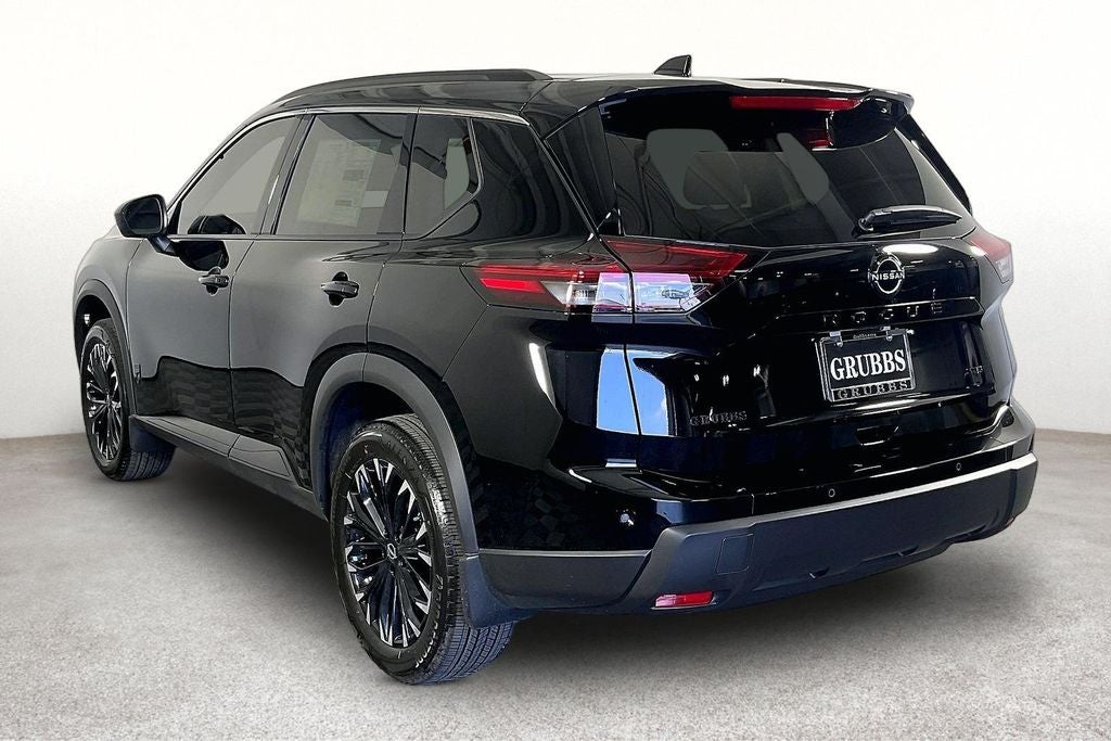 2026 Nissan Rogue Dark Armor™
