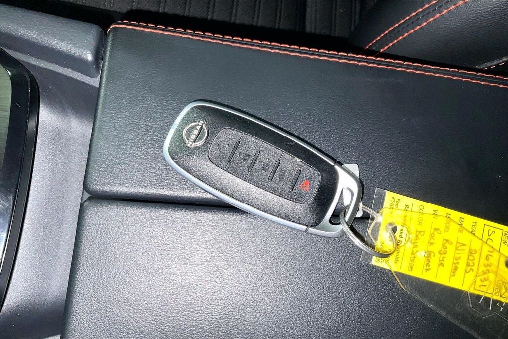 2025 Nissan Rogue Rock Creek®