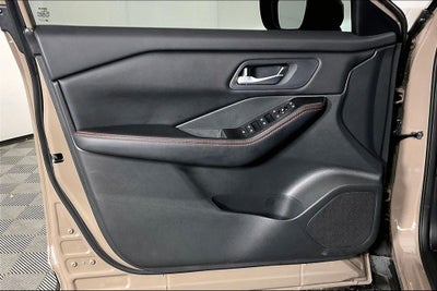 2025 Nissan Rogue Rock Creek®