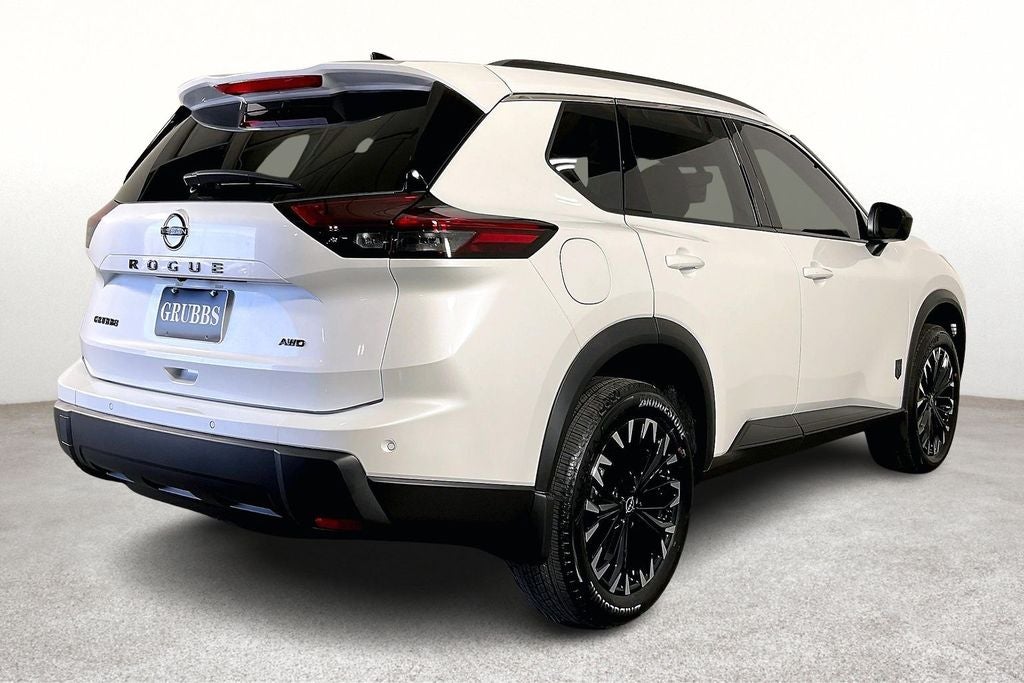 2026 Nissan Rogue Dark Armor