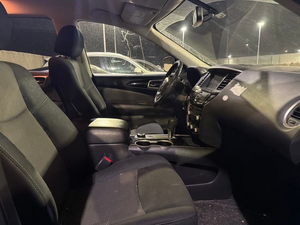 2018 Nissan Pathfinder SV