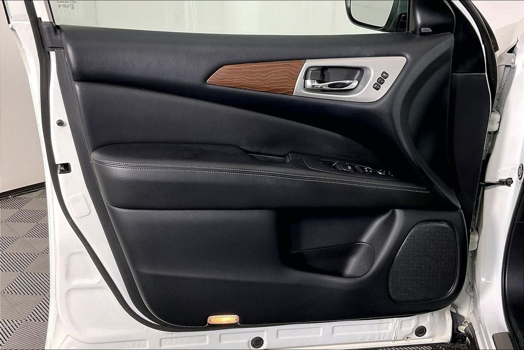 2019 Nissan Pathfinder Platinum