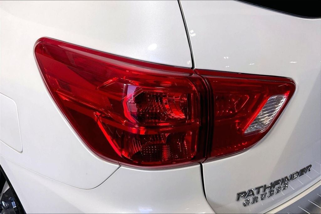 2019 Nissan Pathfinder Platinum