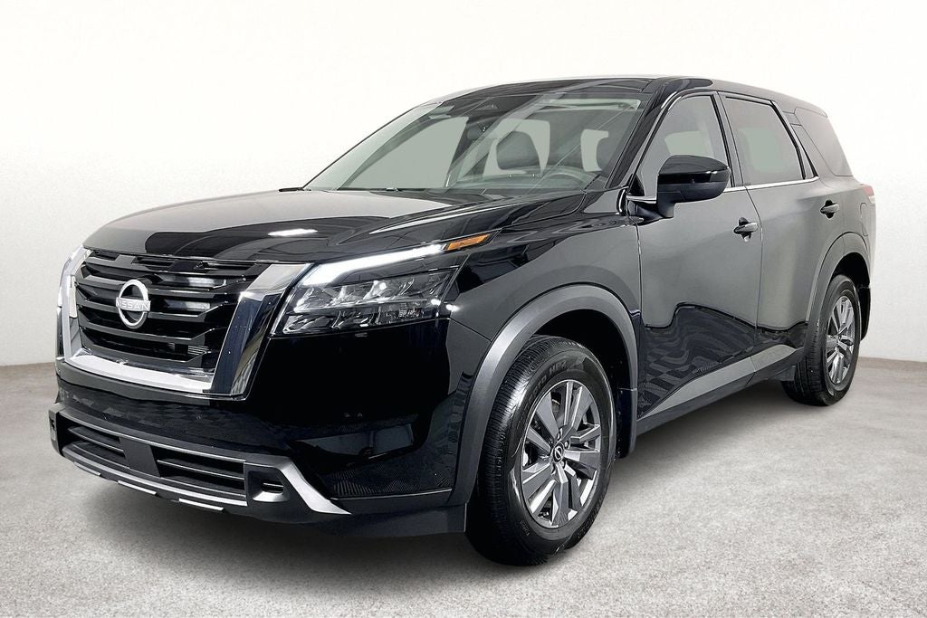 2025 Nissan Pathfinder S