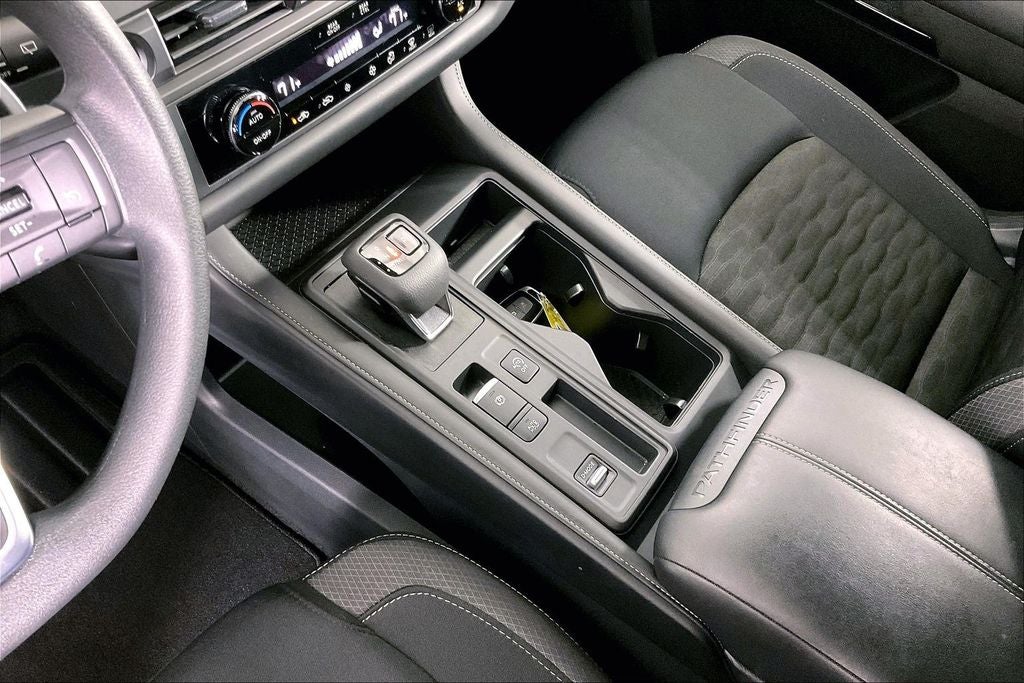 2025 Nissan Pathfinder S