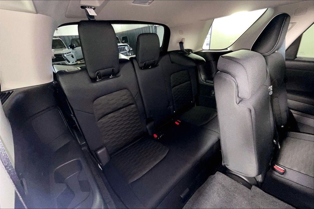 2025 Nissan Pathfinder S