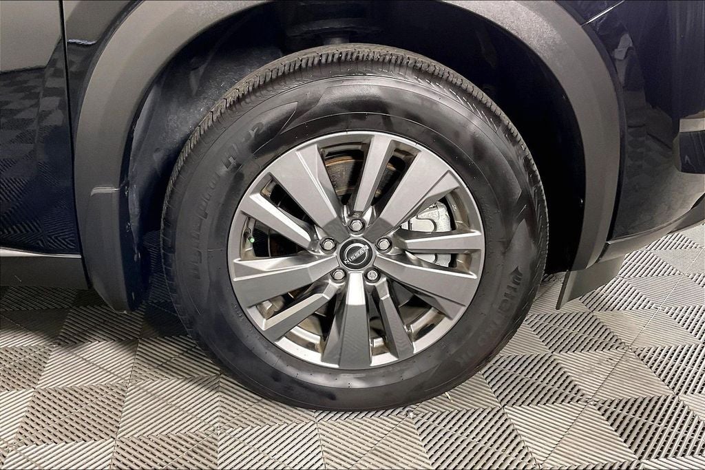 2025 Nissan Pathfinder S