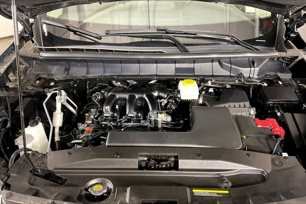 2025 Nissan Pathfinder S