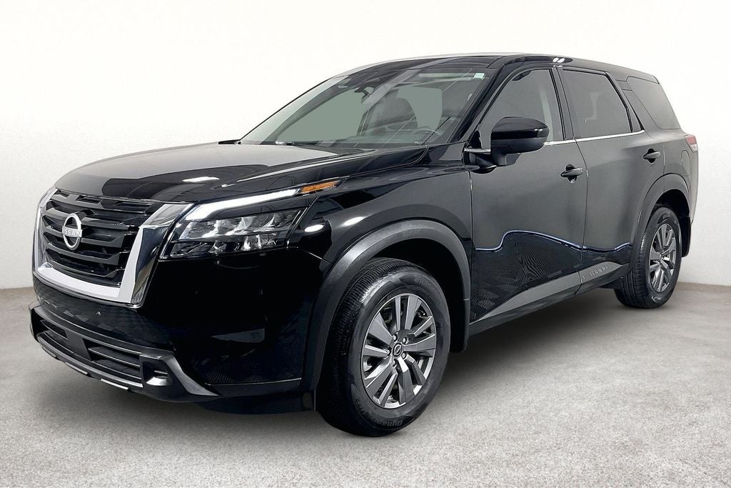 2025 Nissan Pathfinder S