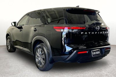 2025 Nissan Pathfinder S