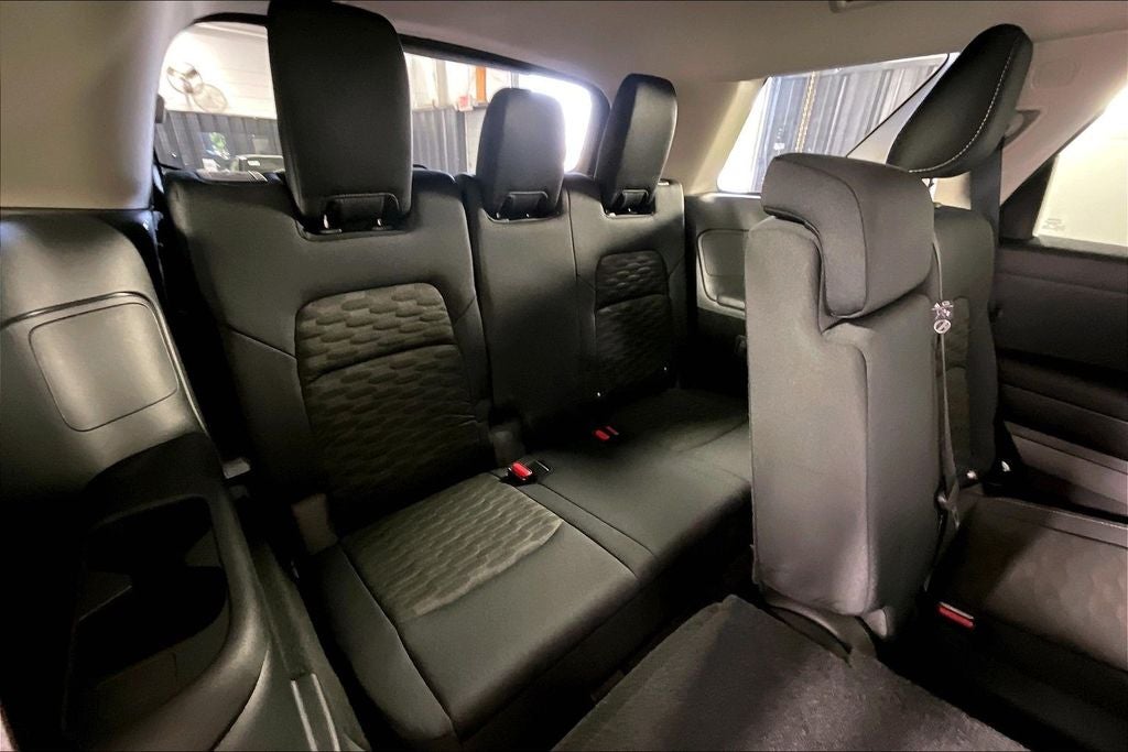 2025 Nissan Pathfinder S