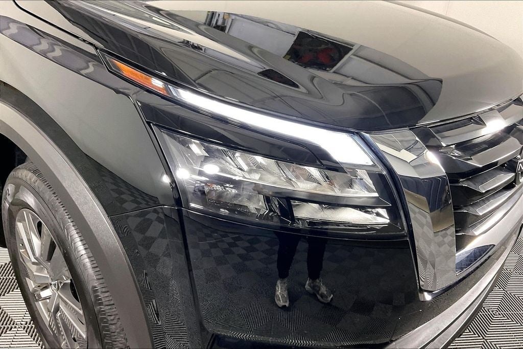 2025 Nissan Pathfinder S