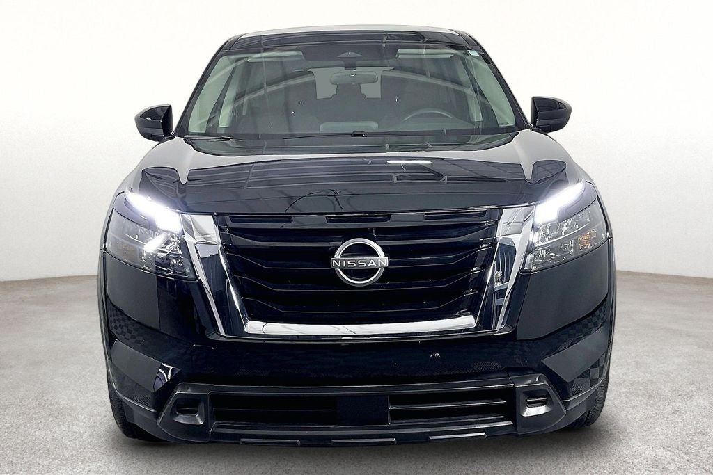 2025 Nissan Pathfinder S