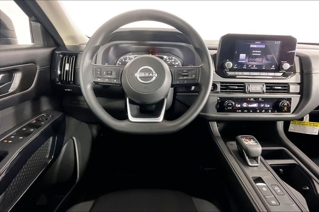 2025 Nissan Pathfinder S