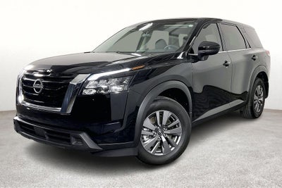 2025 Nissan Pathfinder S