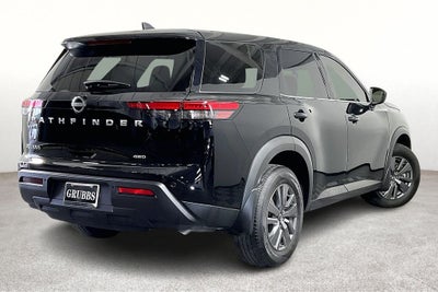 2025 Nissan Pathfinder S