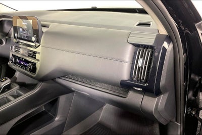 2025 Nissan Pathfinder S