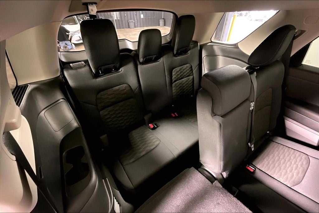 2025 Nissan Pathfinder S