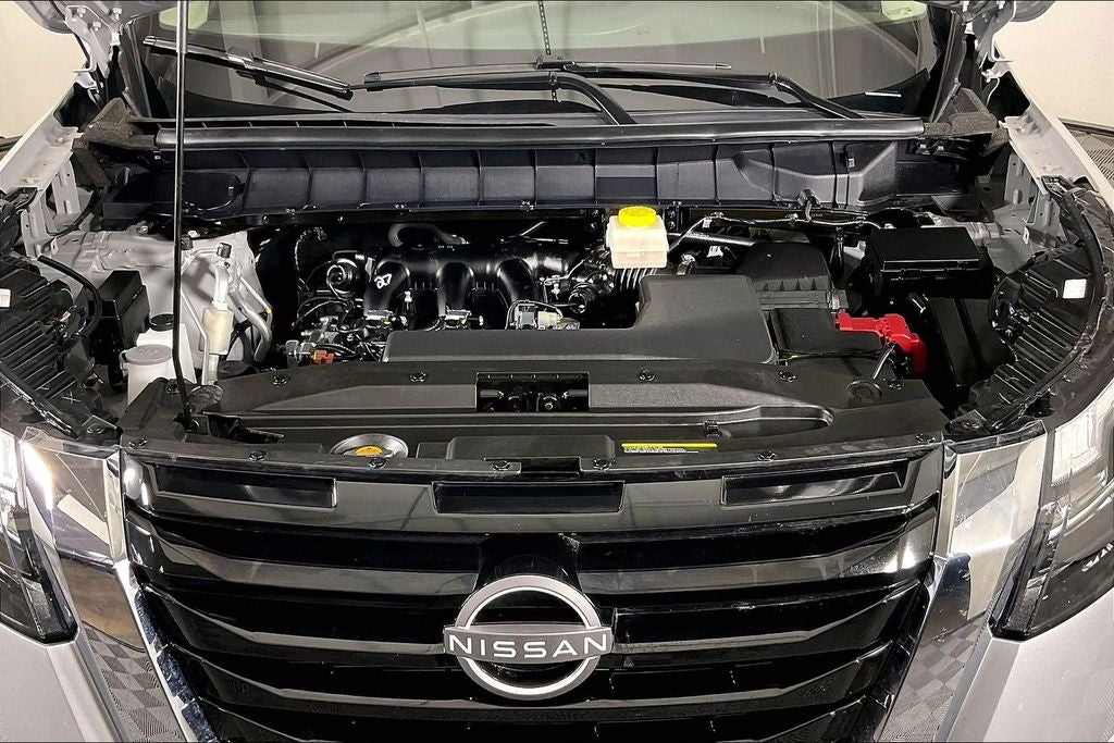 2025 Nissan Pathfinder S